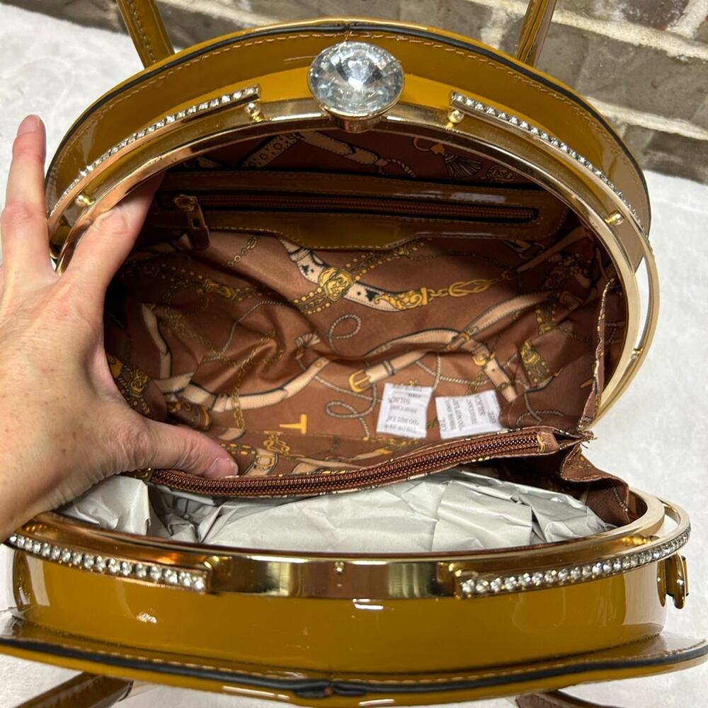 La Terre Fashion Vegan Leather Equestrian Brown Circular Bag Purse Diamond NWT - Picture 9 of 10